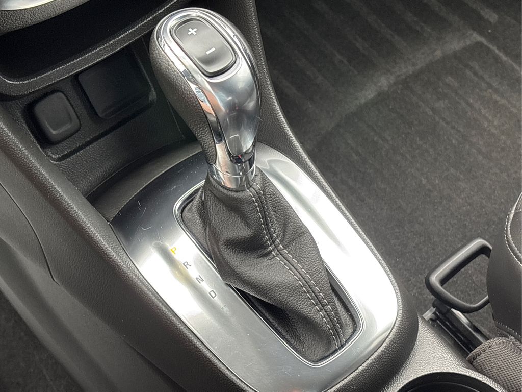 2016 Buick Encore Base photo 30