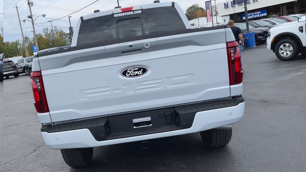 2025 Ford F-150 XLT photo 2