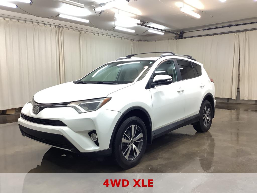2017 Toyota RAV4 XLE's photo