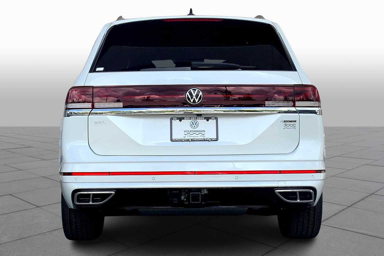 2026 Volkswagen Atlas SEL Premium R-Line photo 4