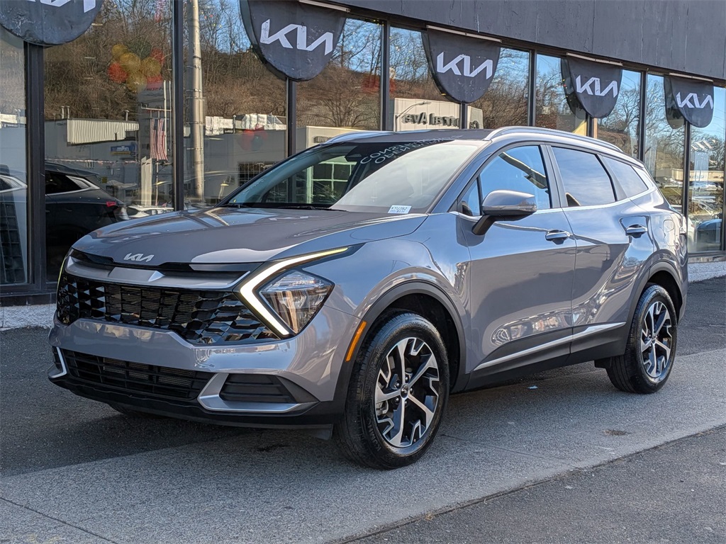 2023 Kia Sportage EX's photo