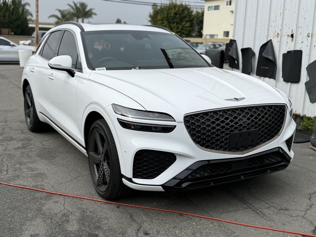 2022 GENESIS GV70 Sport's photo
