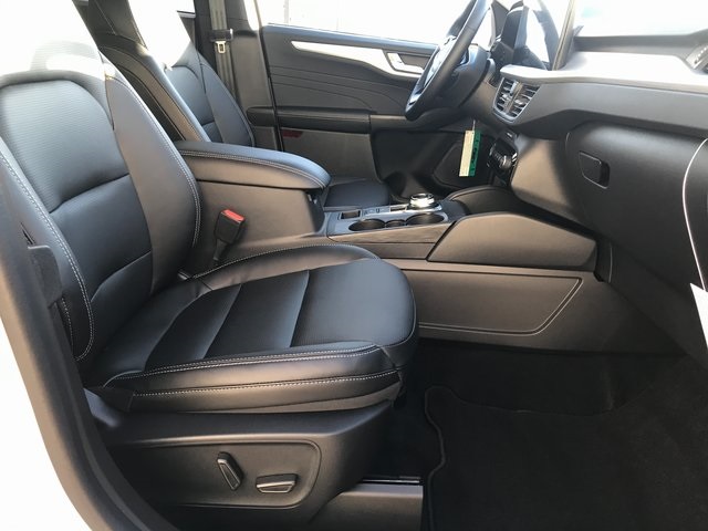 2024 Ford Escape Hybrid Platinum photo 15