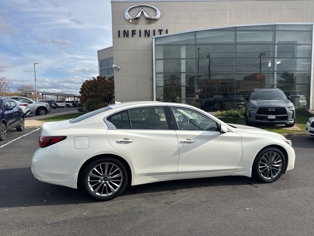 2022 Infiniti Q50 LUXE photo 4