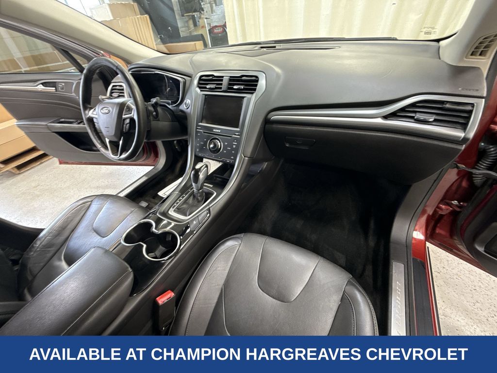 2014 Ford Fusion Titanium photo 30