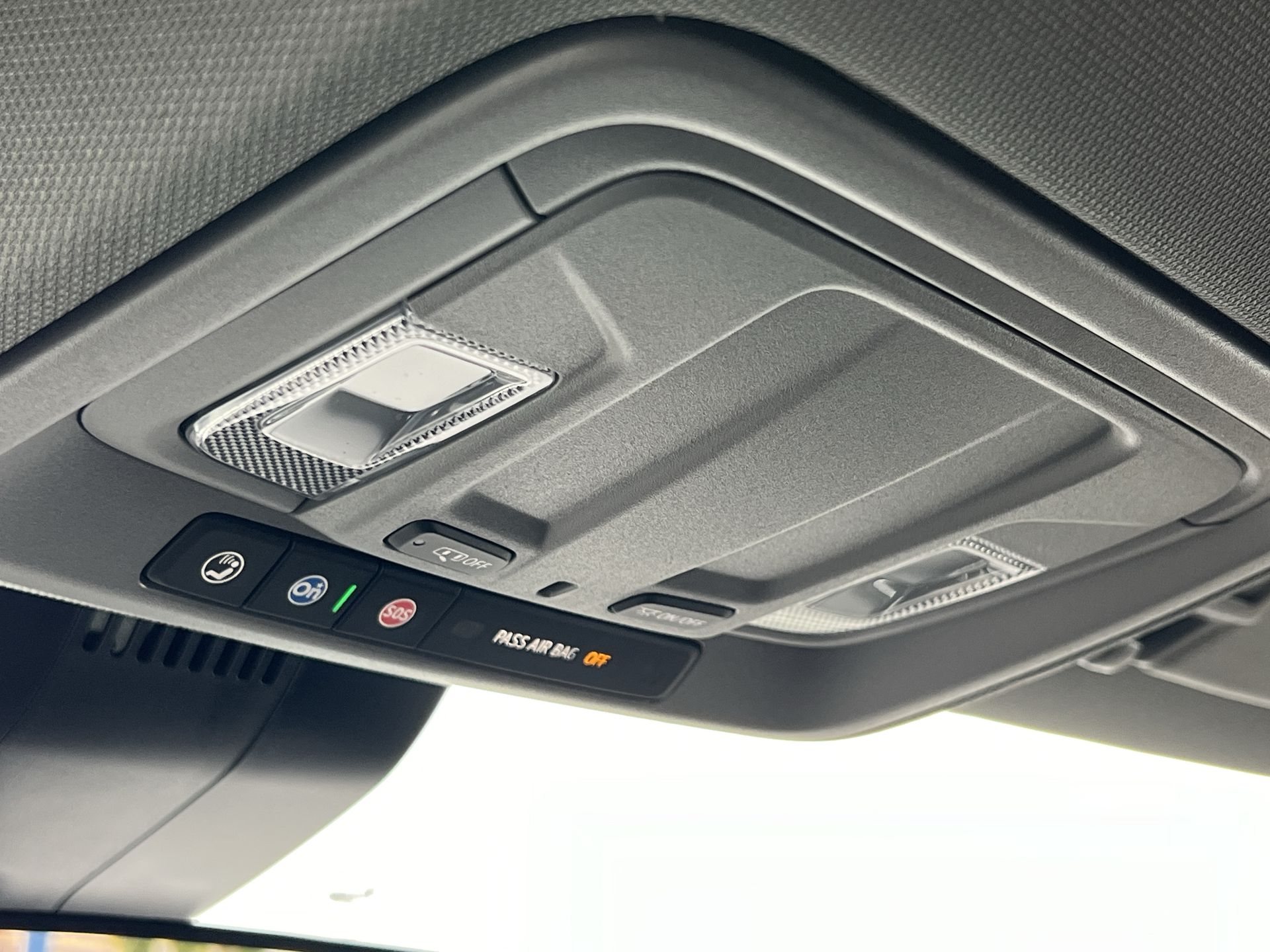 2025 Chevrolet Silverado 1500 RST photo 17