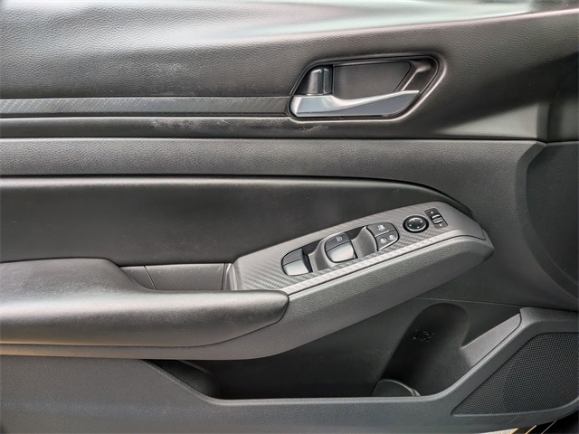 2021 Nissan Altima 2.5 S photo 10