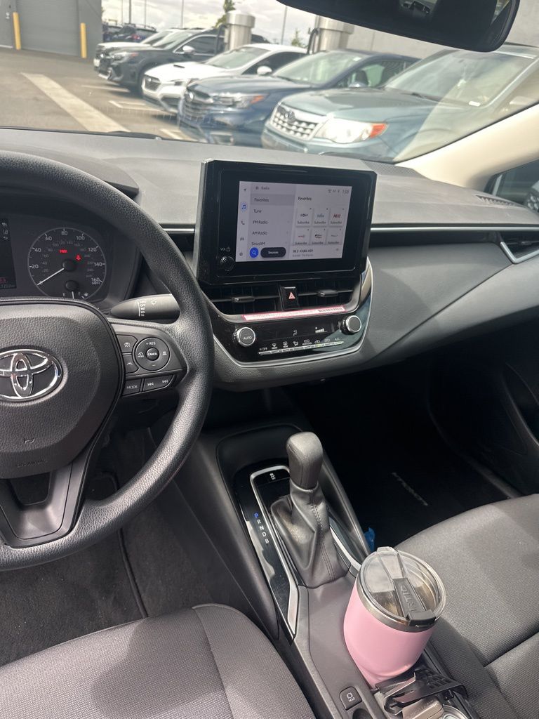 2023 Toyota Corolla LE photo 14