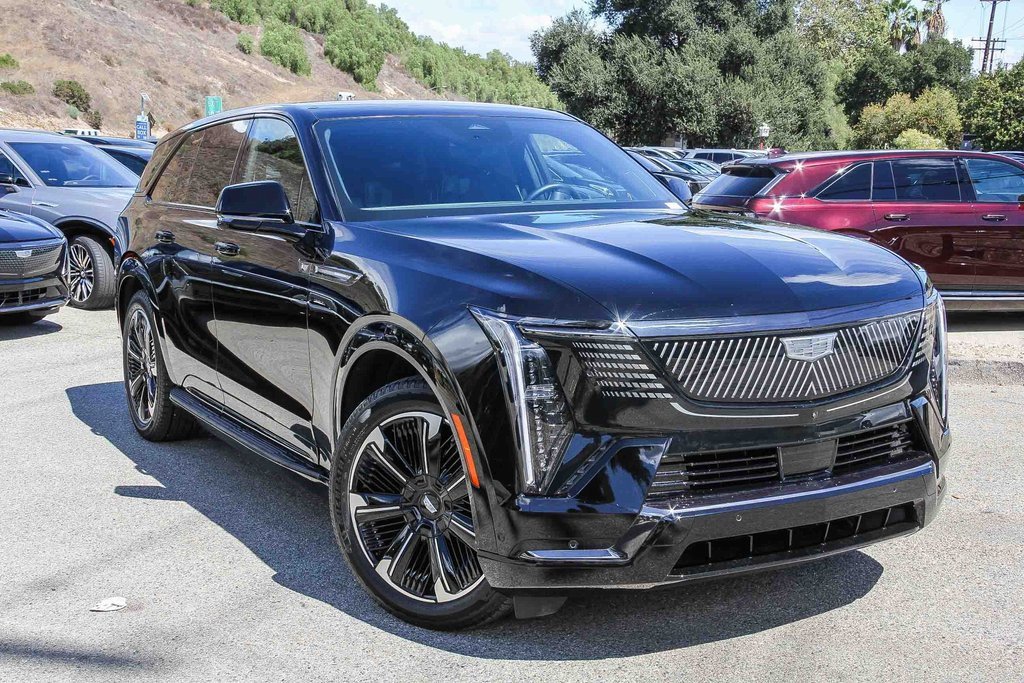 2025 Cadillac Escalade IQ Sport 2's photo