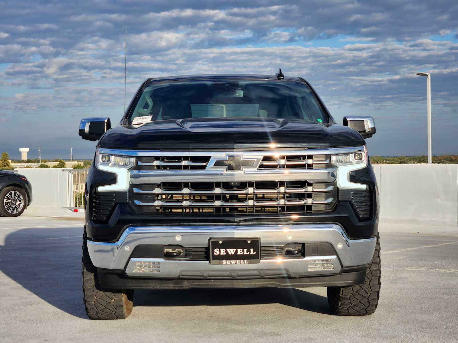 2024 Chevrolet Silverado 1500 LTZ photo 2