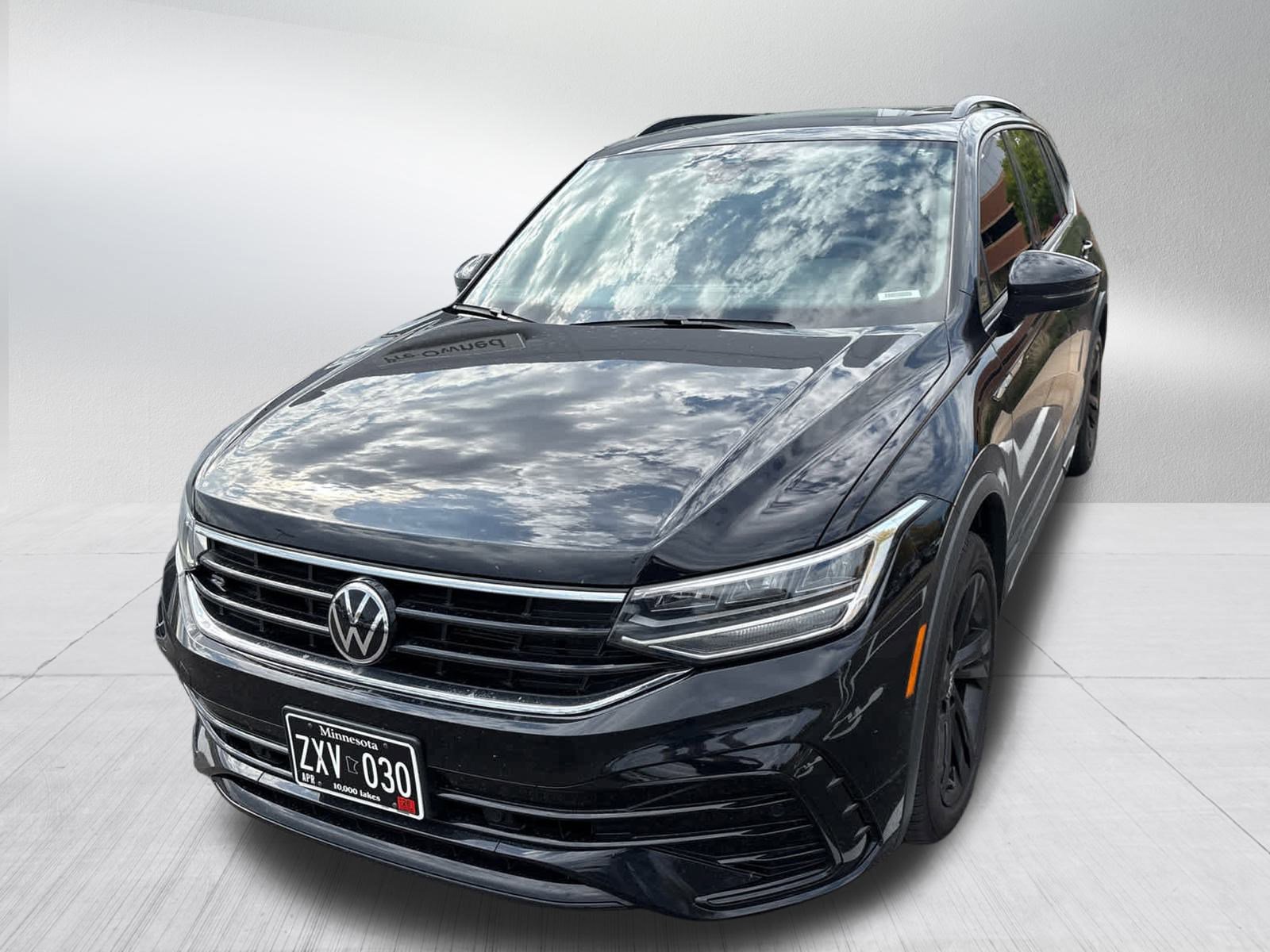 Certified 2023 Volkswagen Tiguan SE R-LINE BLACK with VIN 3VV8B7AX4PM082129 for sale in Saint Louis Park, Minnesota