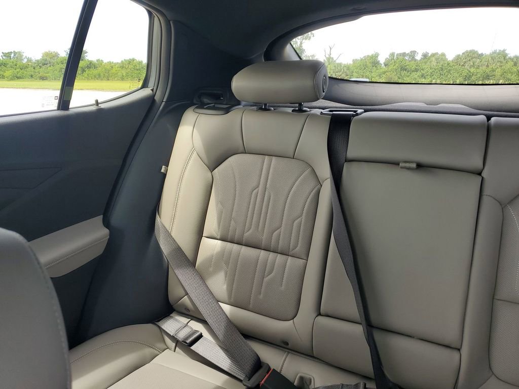 2025 Buick Envista Avenir photo 12