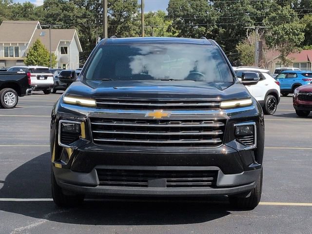 2025 Chevrolet Traverse photo 4