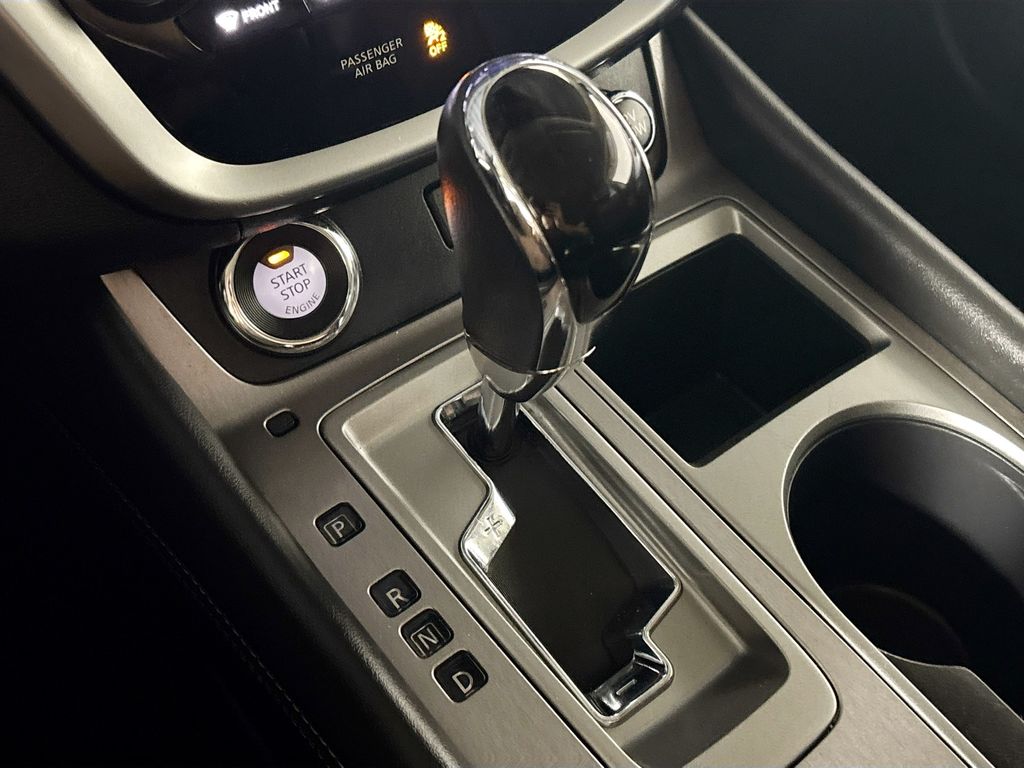 2023 Nissan Murano SV photo 16