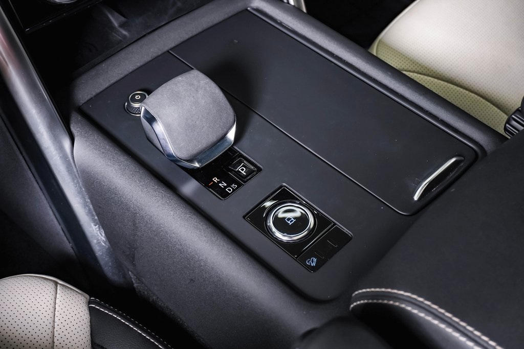 2023 Land Rover Discovery S R-Dynamic photo 23