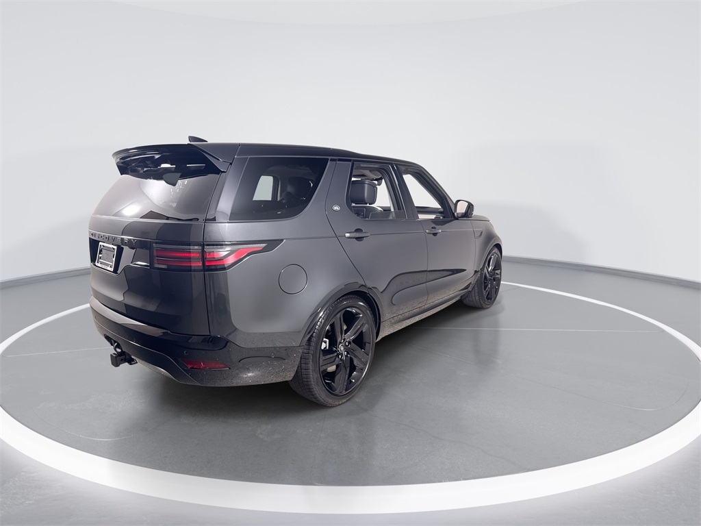 2025 Land Rover Discovery SE photo 8