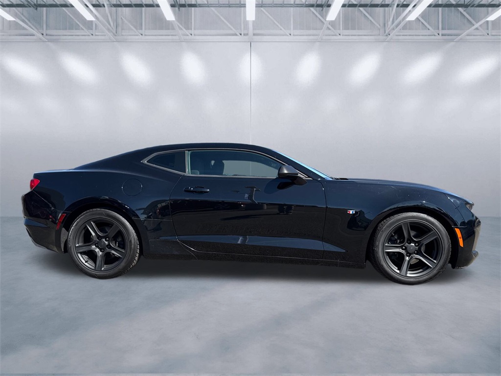 2020 Chevrolet Camaro 1LT photo 3