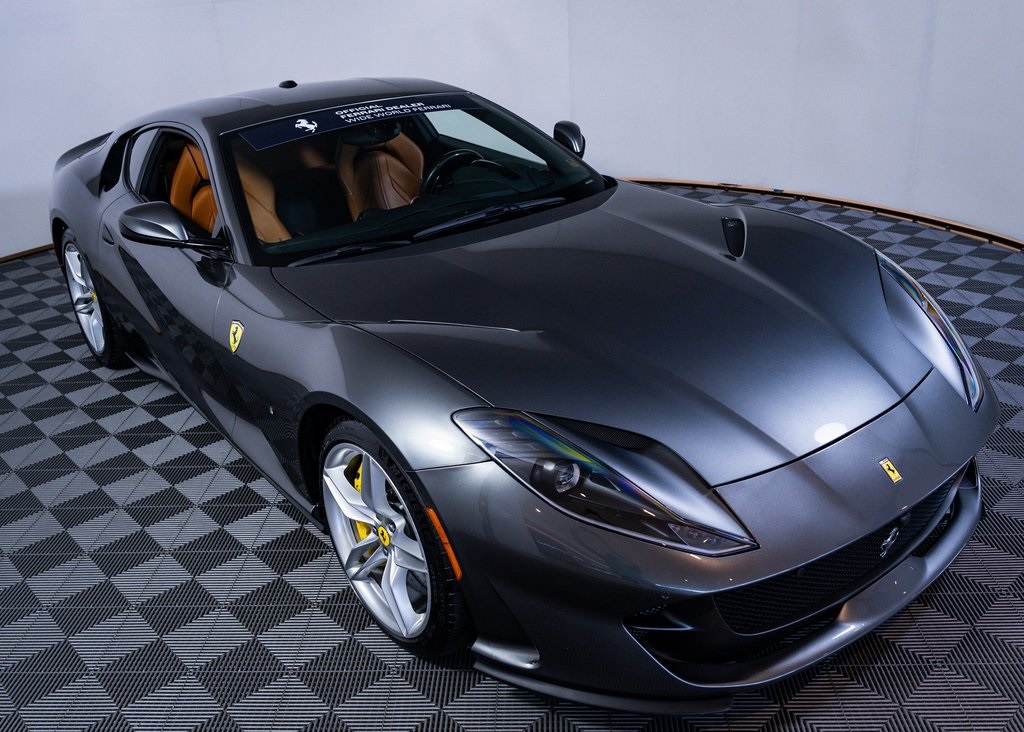 Certified Used 2018 Grigio Silverstone Metallic Ferrari Base image 13