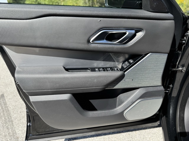 2022 Land Rover Range Rover Velar P250 R-Dynamic S photo 10