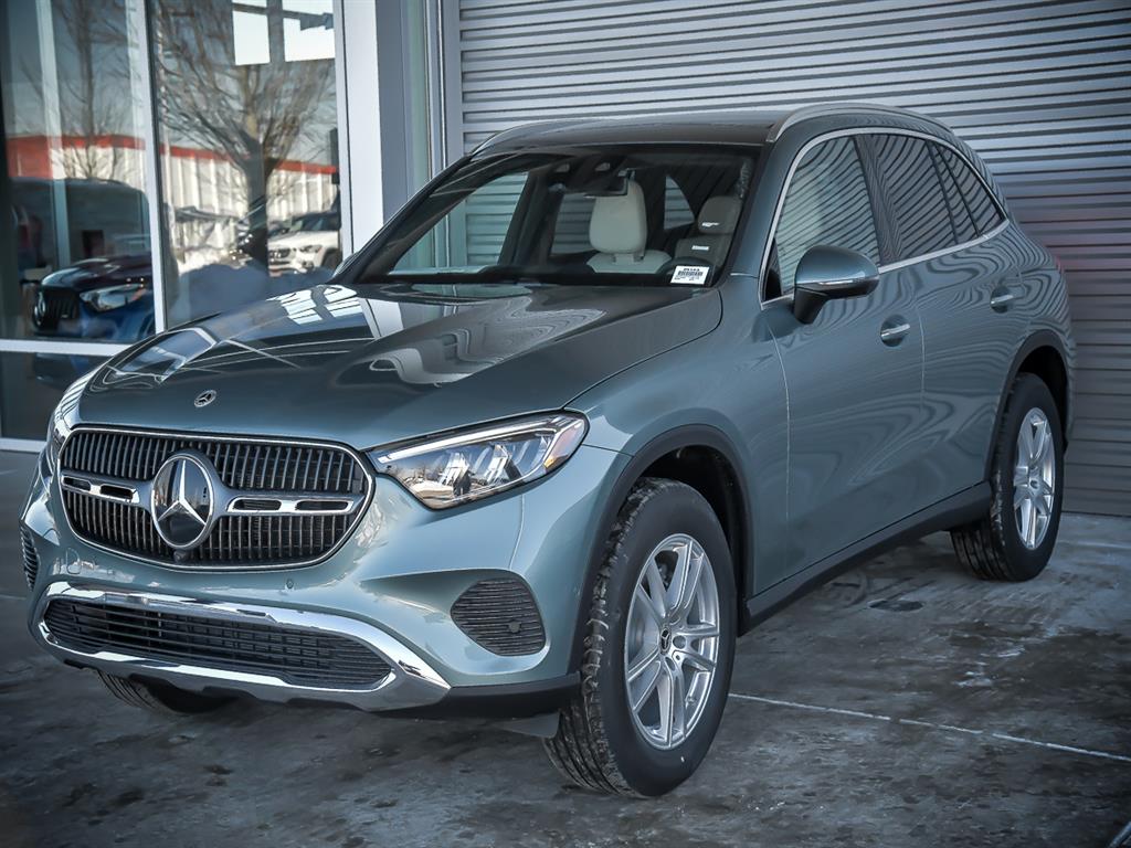 2025 Mercedes Benz GLC 300 4MATIC photo 3