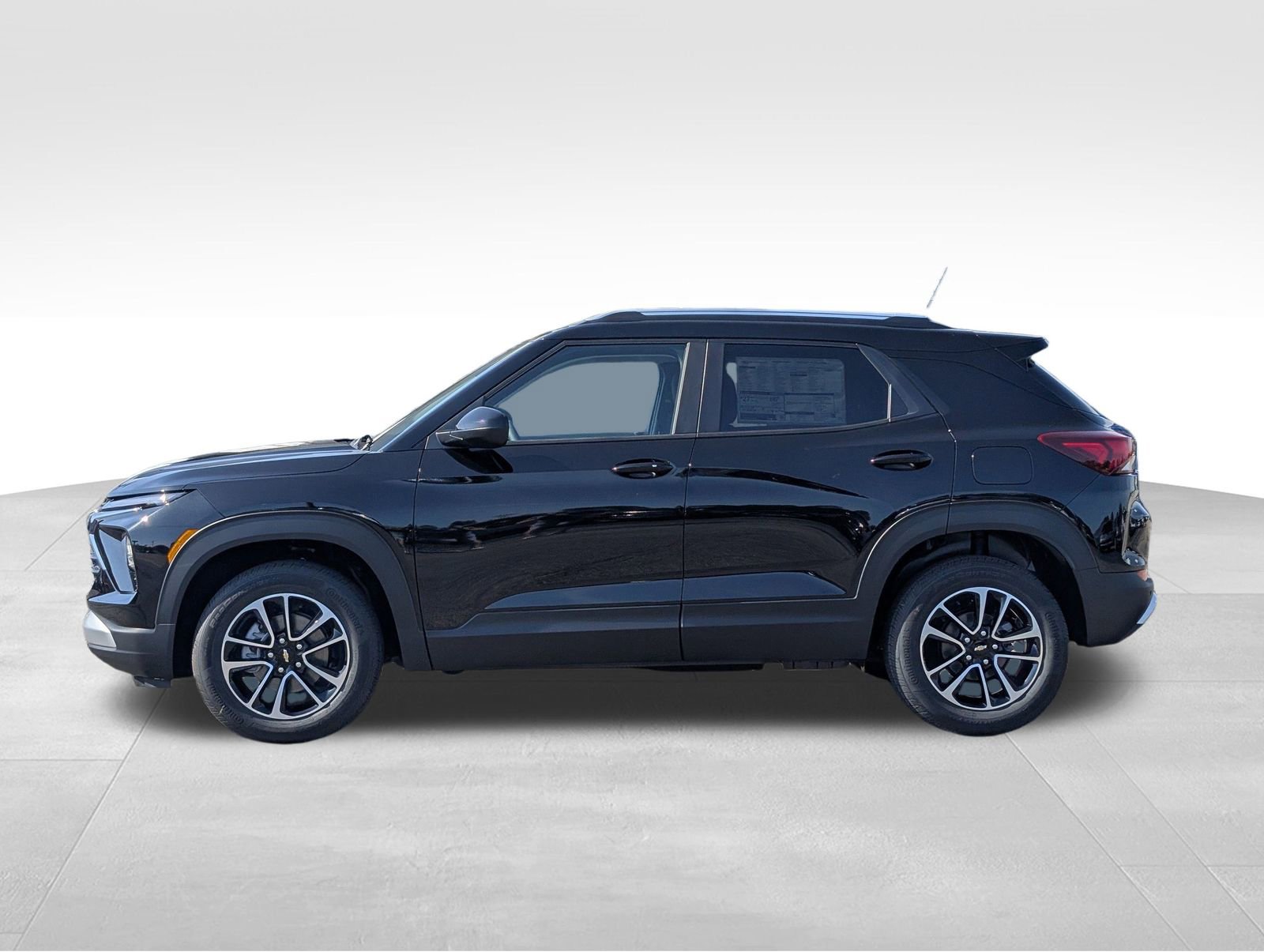 2026 Chevrolet Trailblazer LT photo 3