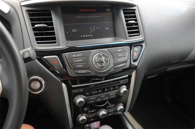2018 Nissan Pathfinder S photo 14