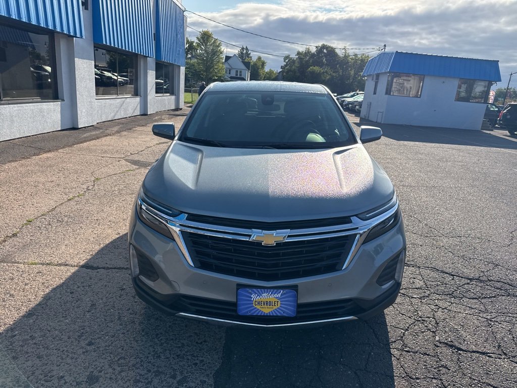 2024 Chevrolet Equinox LT photo 4