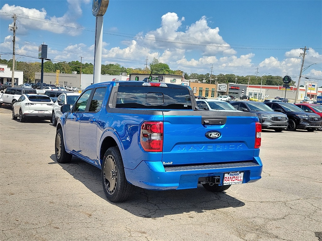 2025 Ford Maverick photo 2