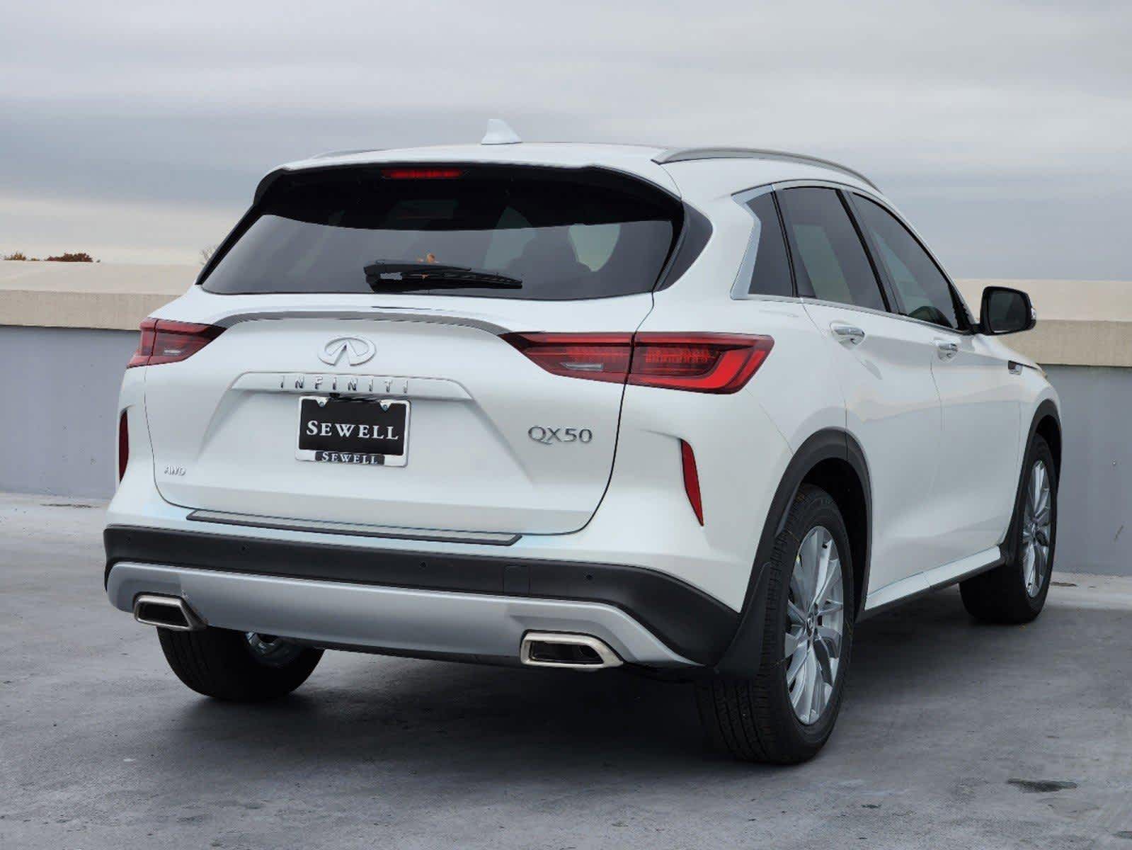 2025 Infiniti QX50 Luxe photo 4