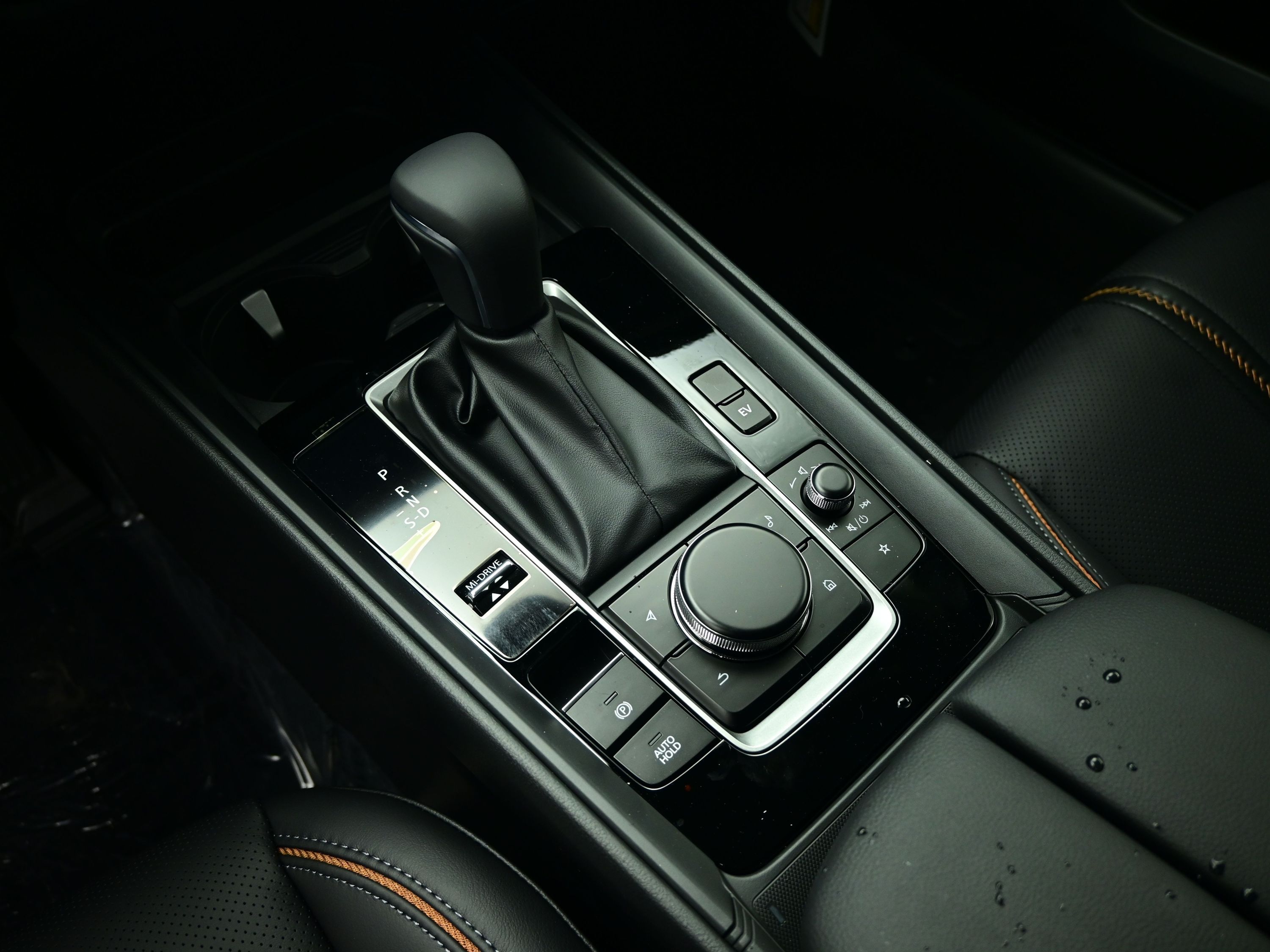 2025 Mazda CX-50 Premium photo 16
