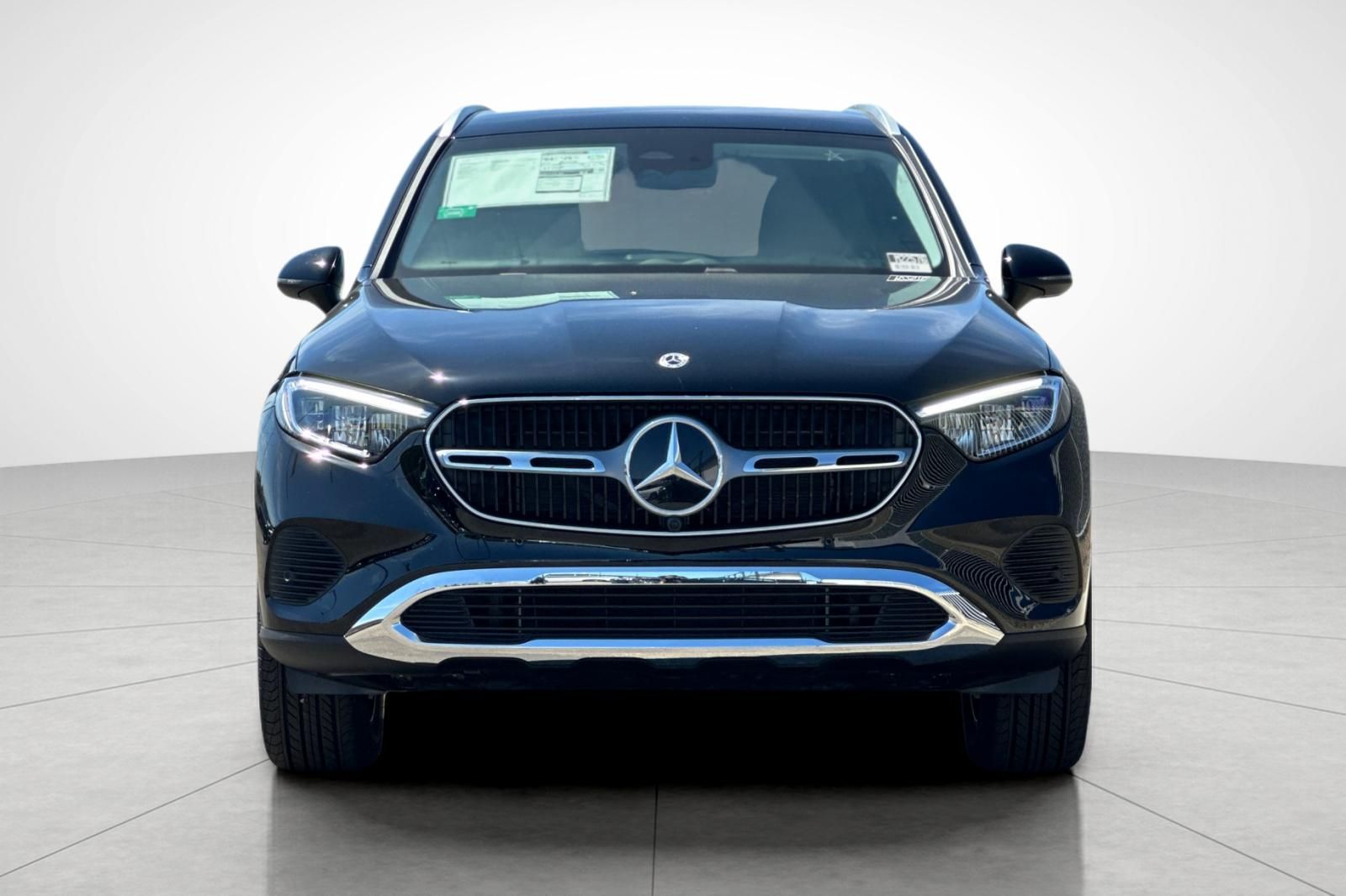2025 Mercedes Benz GLC 350e 4MATIC photo 5
