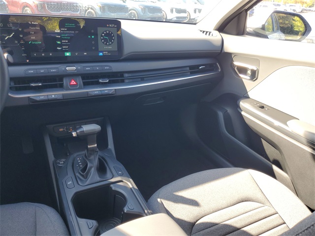 2025 Kia K4 EX photo 11