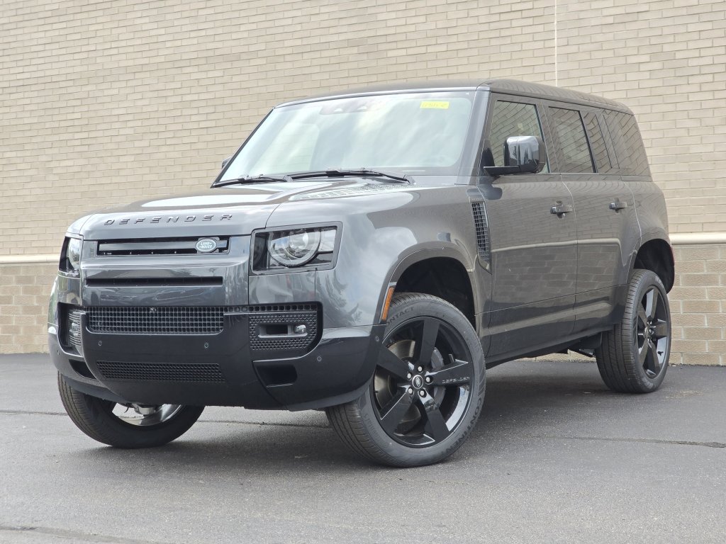 2025 Land Rover Defender X-Dynamic SE's photo