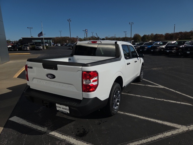 2025 Ford Maverick XLT photo 3