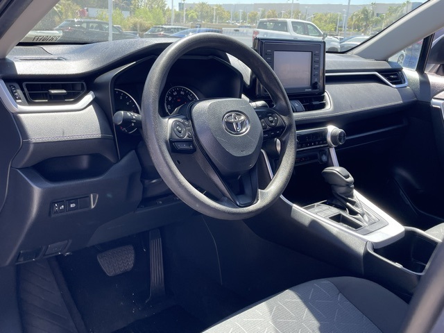2022 Toyota RAV4 XLE photo 14