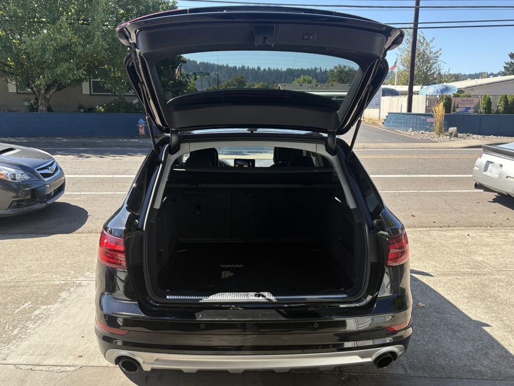 2018 Audi A4 Allroad 2.0T Quattro photo 9