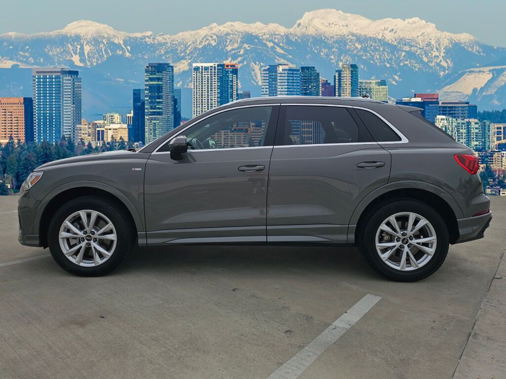 2023 Audi Q3 Premium S line photo 3