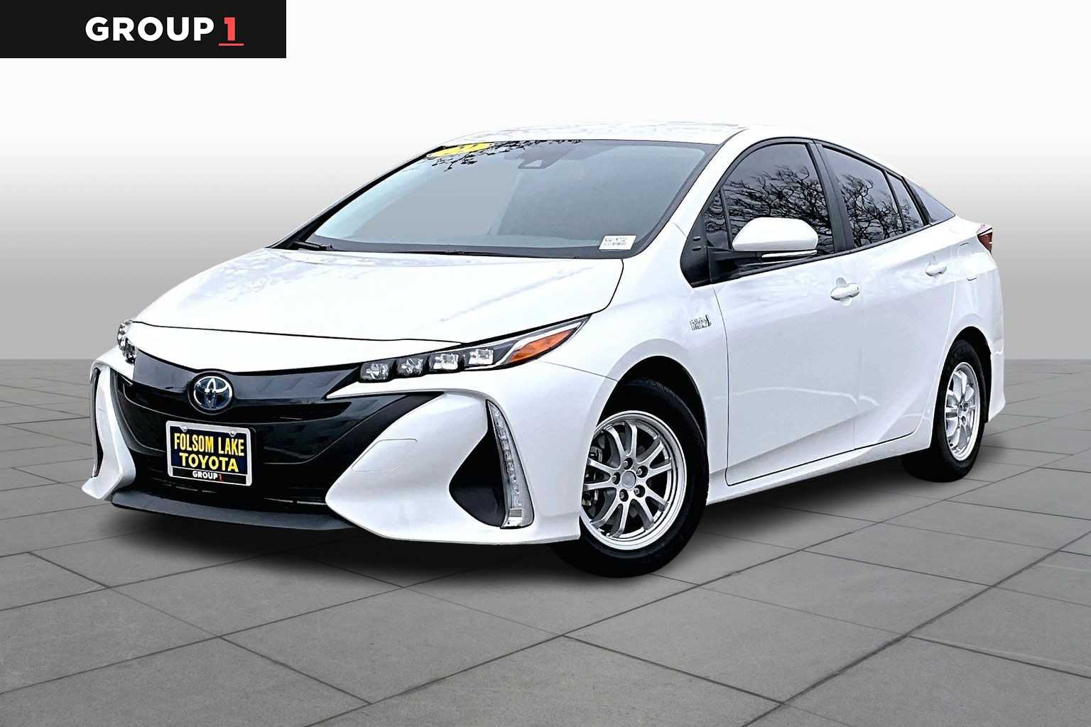2022 Toyota Prius Prime LE's photo