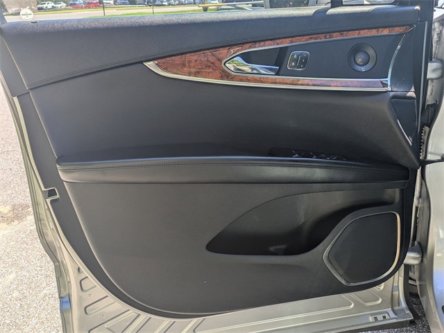 2019 Lincoln Nautilus Reserve photo 22