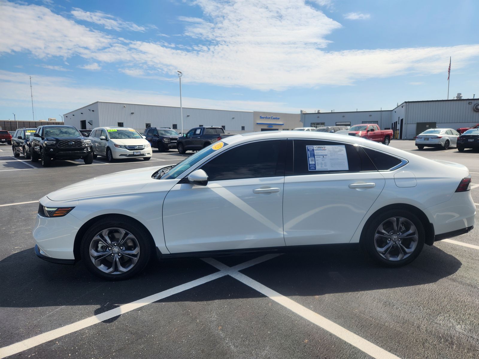 2023 Honda Accord Hybrid EX-L photo 3