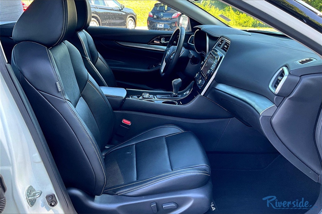 2023 Nissan Maxima SV photo 26