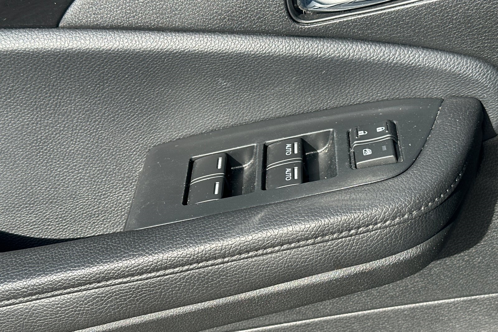 2022 Honda Pilot Touring photo 12