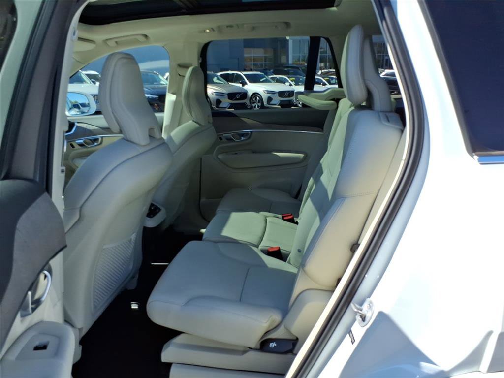 2024 Volvo XC90 Plus photo 11