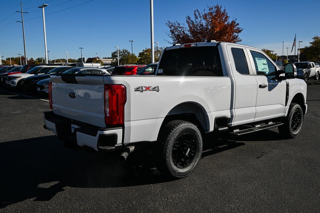 2026 Ford F-250 photo 3