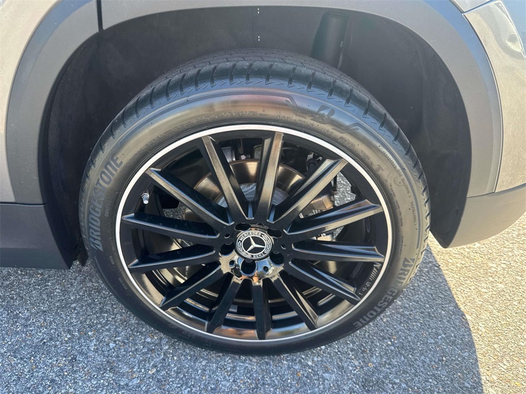2023 Mercedes Benz GLA 250 photo 4