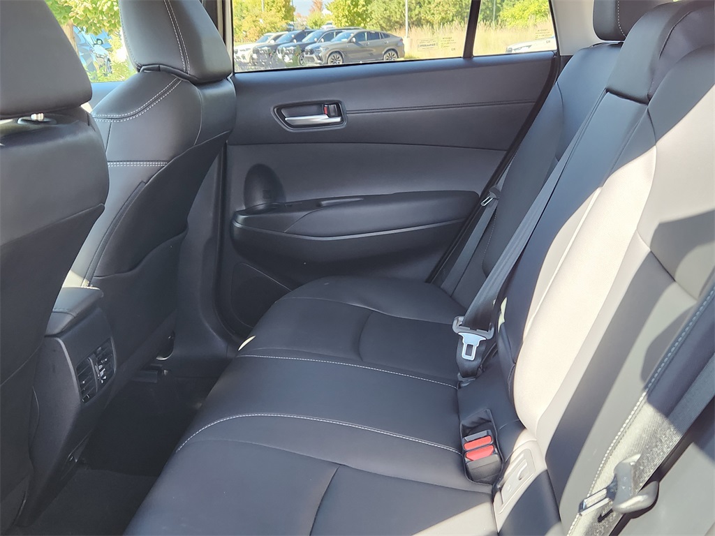 2022 Toyota Corolla Cross XLE photo 8