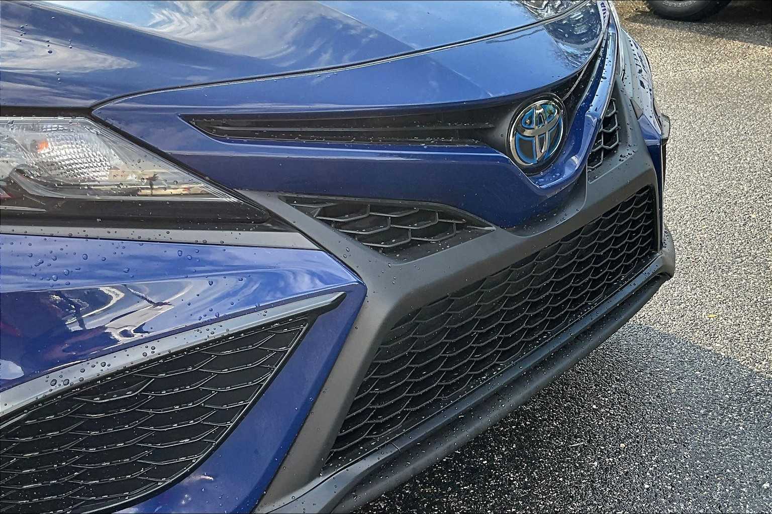2023 Toyota Camry Hybrid SE photo 27