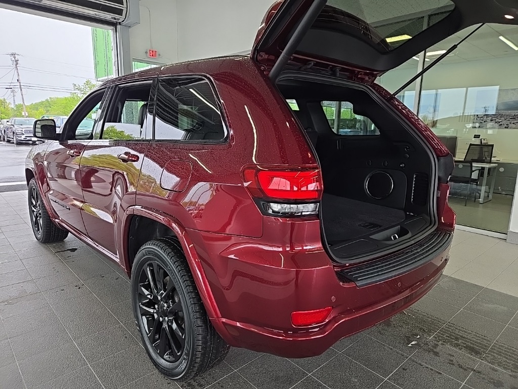 2022 Jeep Cherokee Laredo X photo 10