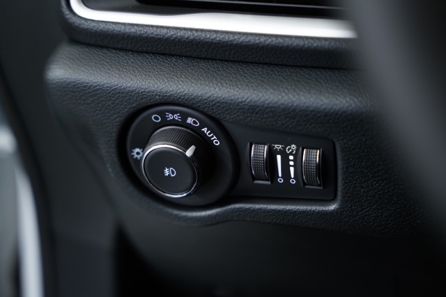 2026 Chrysler Pacifica photo 17