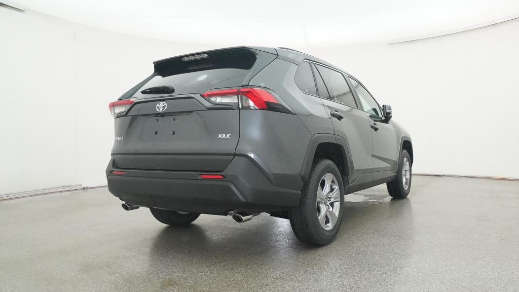 2025 Toyota RAV4 XLE photo 20